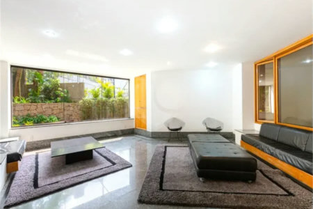Apartamento à venda ou para alugar com 3 suítes em Real Parque, São Paulo, SP