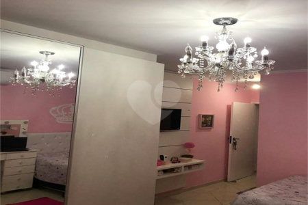 Casa Térrea à venda com 3 quartos, sendo 2 suítes, em Vila Mazzei, São Paulo, SP