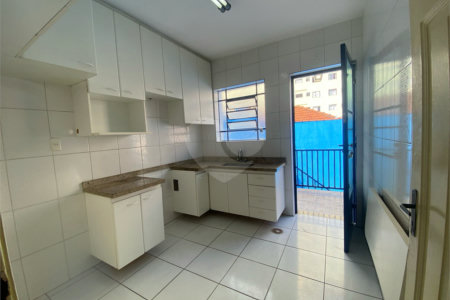 Casa à venda com 2 quartos, sendo 1 suíte, em Aclimação, São Paulo, SP