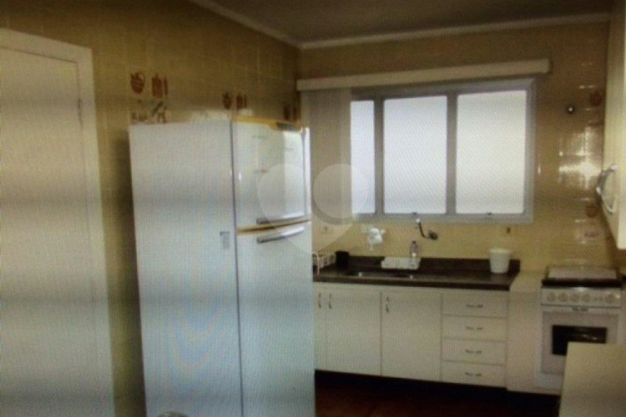 Apartamento à venda com 4 quartos, sendo 1 suíte, em Pitangueiras, Guarujá, SP