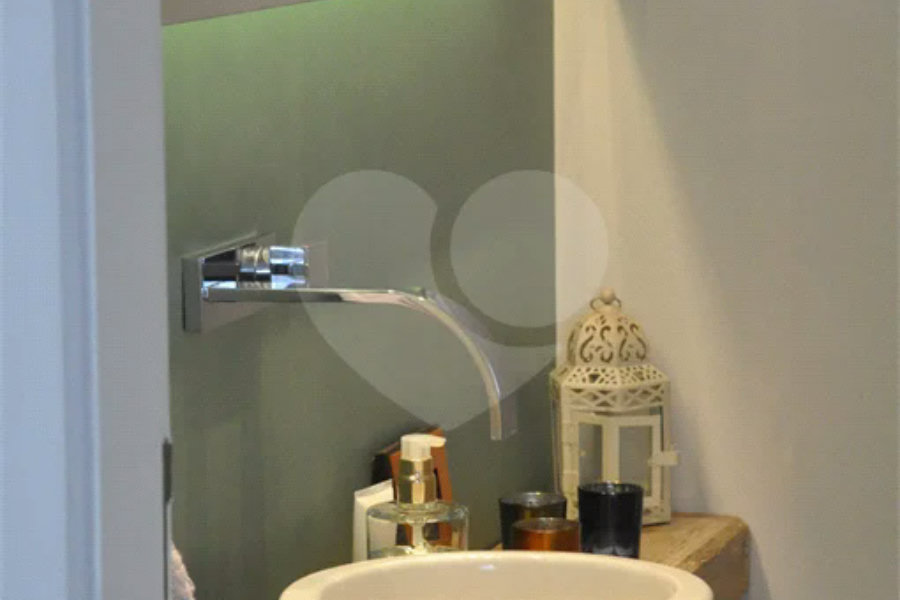 Apartamento à venda com 4 quartos, sendo 1 suíte, em Vila Guilherme, São Paulo, SP