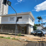 Sobrado à venda com 4 quartos, sendo 1 suíte, no Centro, Araraquara, SP