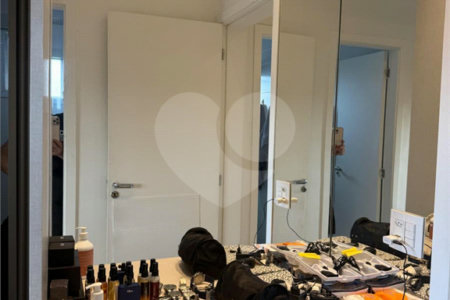 Apartamento à venda com 3 quartos, sendo 1 suíte, em Vila Andrade, São Paulo, SP