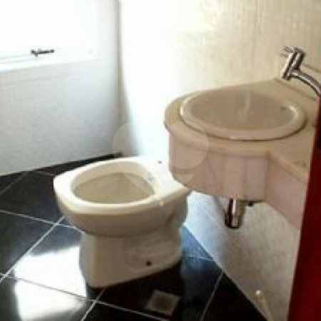 Sobrado à venda com 4 quartos, sendo 2 suítes, em Vila Sônia, São Paulo, SP