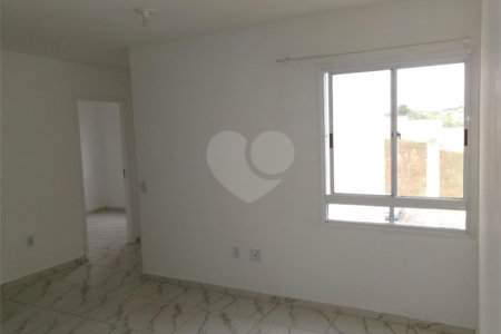 Apartamento à venda com 2 quartos em Jardim Arco-íris, Cotia, SP