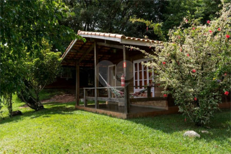 Fazenda à venda com 11 quartos no Centro, Analândia, SP