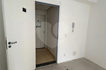 Apartamento à venda com 2 quartos em Jardim Panorama, São Paulo, SP