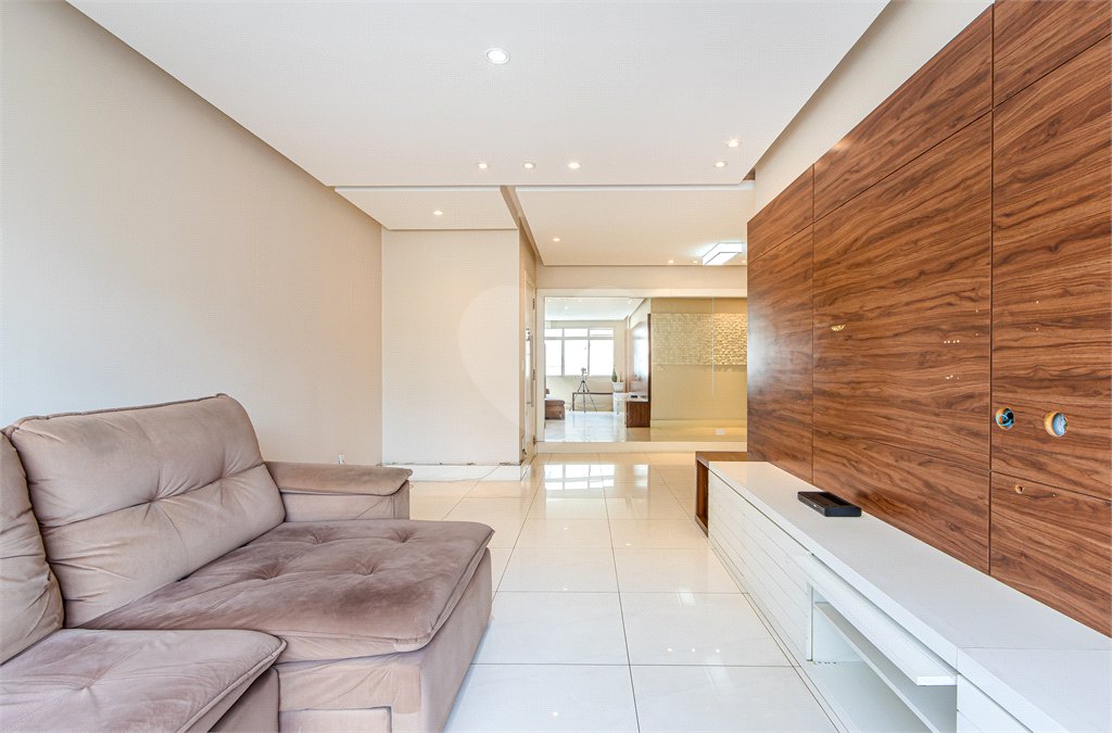 Apartamento à venda com 3 quartos, sendo 1 suíte, em Itaim Bibi, São Paulo, SP