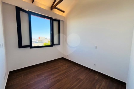 Casa à venda com 4 quartos, sendo 3 suítes, no condomínio Residencial Chácara Ondina, Sorocaba - SP