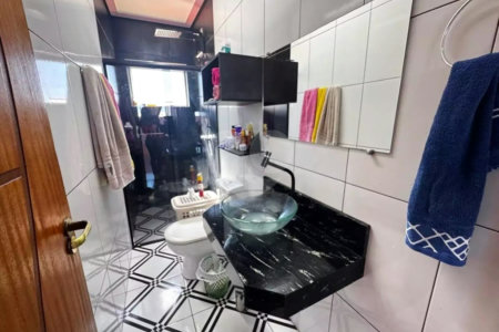 Casa à venda com 3 quartos, sendo 1 suíte, em Vila Maria Isabel, Itapetininga, SP