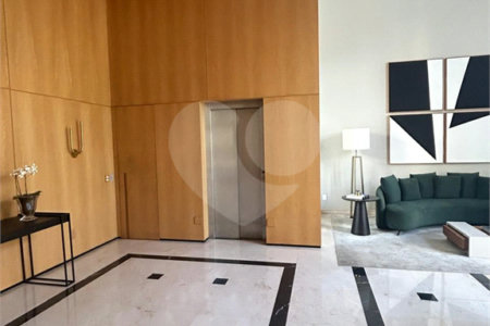 Apartamento à venda com 3 suítes em Indianópolis, São Paulo, SP