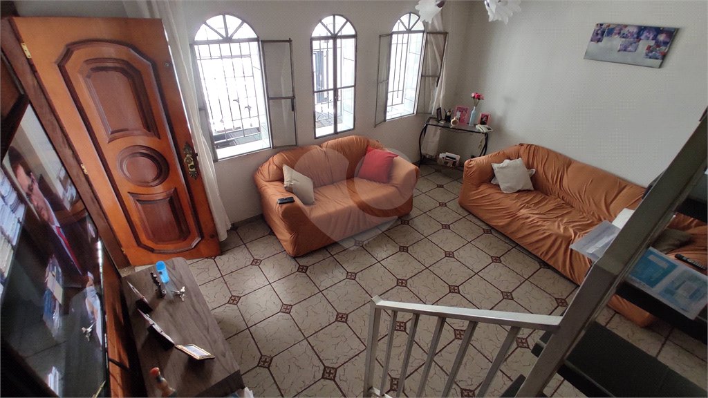 Sobrado à venda com 3 quartos, sendo 1 suíte, em Tremembé, São Paulo, SP