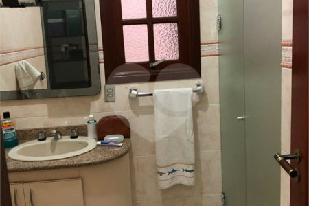 Sobrado à venda com 3 suítes em Vila Vermelha, São Paulo, SP