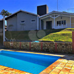 Casa à venda com 4 quartos, sendo 2 suítes, no condomínio Estância Marambaia, Vinhedo - SP