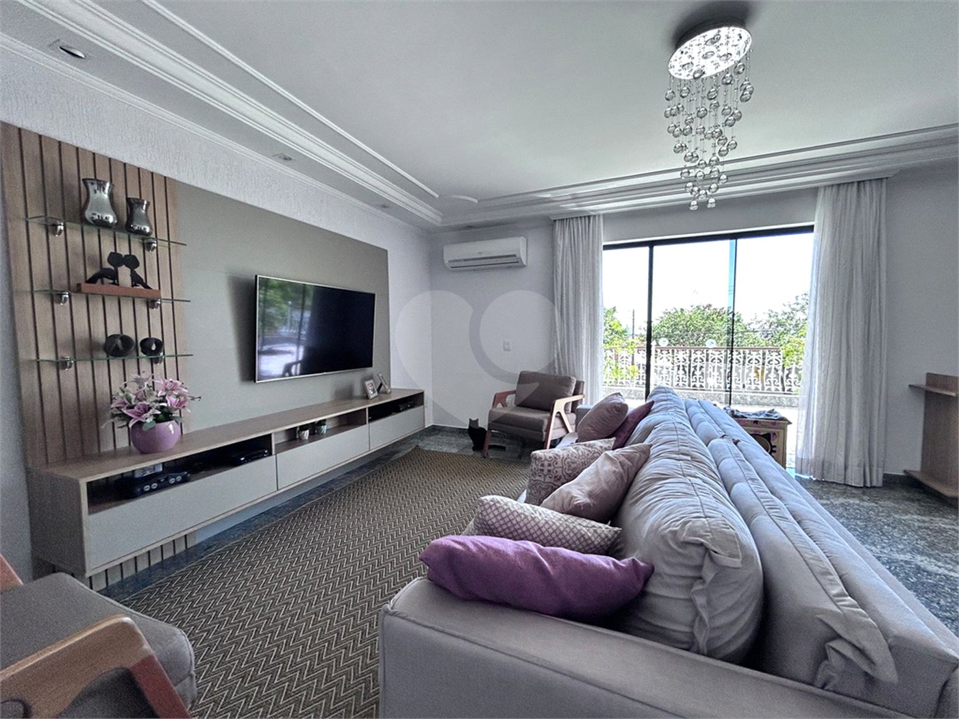 Casa à venda com 3 quartos, sendo 1 suíte, em Jardim do Lago, Jundiaí, SP