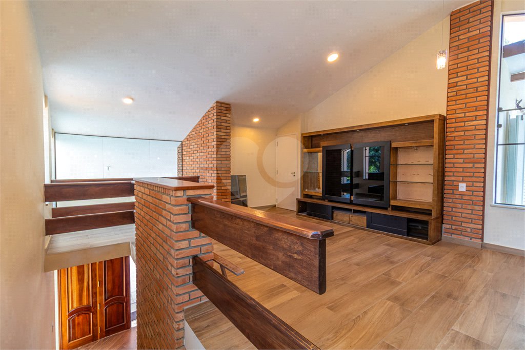 Casa à venda com 4 quartos, sendo 3 suítes,  em Interlagos, São Paulo, SP
