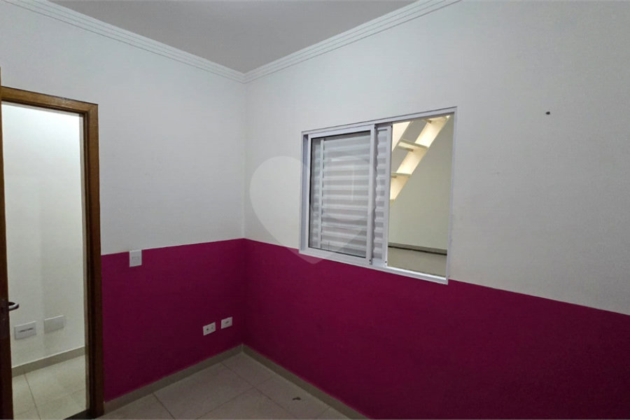 Sobrado à venda com 3 quartos, sendo 1 suíte, em Vila Clarice, São Paulo, SP
