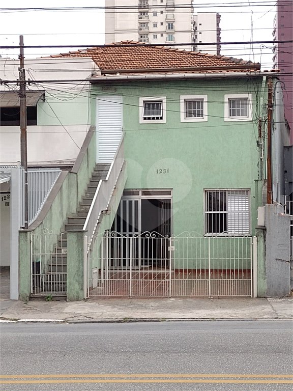 Sobrado à venda com 8 quartos, sendo 3 suítes, em Tucuruvi, São Paulo, SP