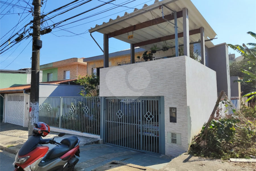 Sobrado à venda com 3 quartos, sendo 1 suíte,  em Parque Naçoes Unidas, São Paulo, SP