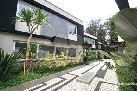 Casa à venda com 4 suítes no condomínio Vila Arese, São Paulo - SP