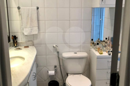 Apartamento à venda com 1 quarto em Indianópolis, São Paulo, SP