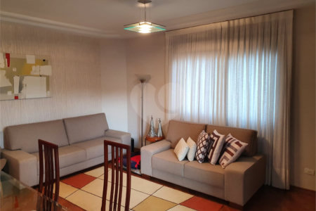Apartamento à venda com 3 quartos, sendo 1 suíte, em Vila Paulicéia, São Paulo, SP