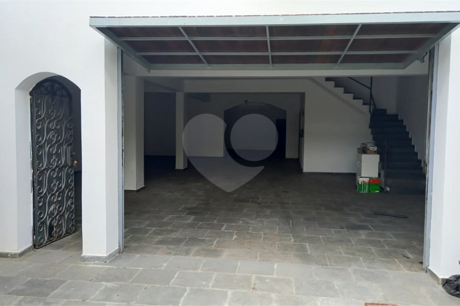 Sobrado à venda com 3 quartos, sendo 1 suíte, em Horto, São Paulo, SP