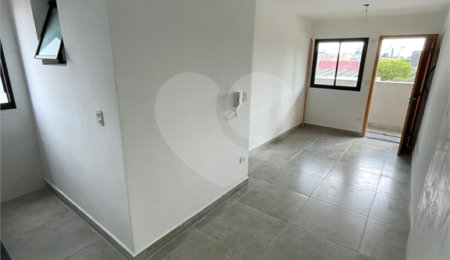 Casa à venda com 3 quartos, sendo 1 suíte,  no condomínio Residencial Calegari, São Paulo - SP
