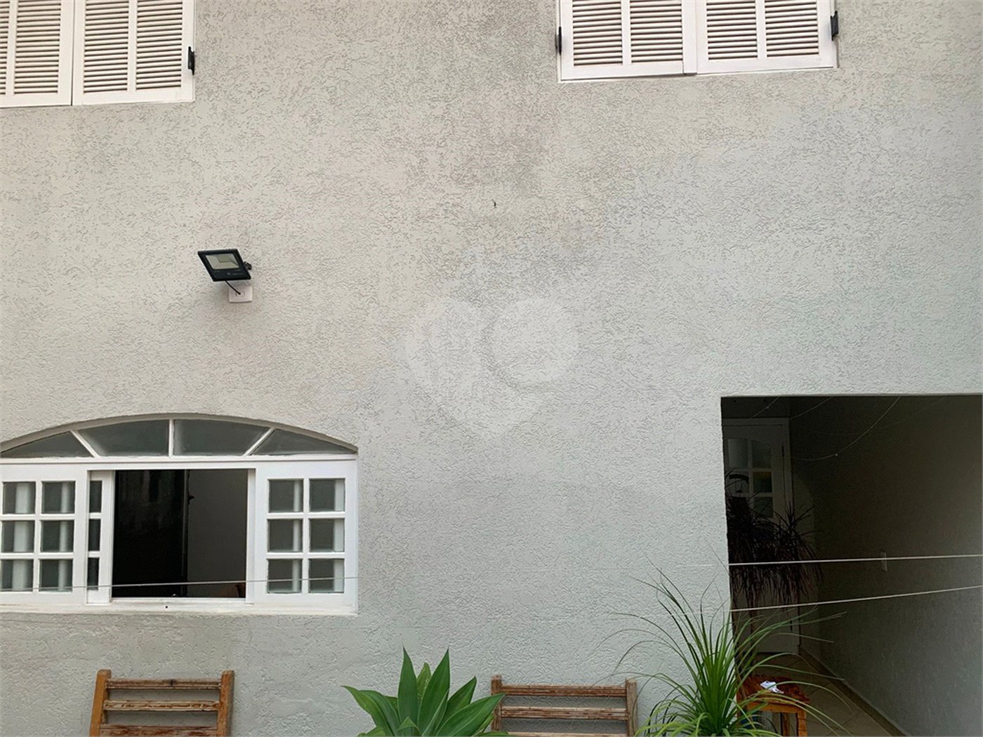 Sobrado à venda com 3 quartos, sendo 1 suíte, em Residencial Novo Horizonte I, Mogi das Cruzes, SP