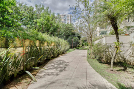 Apartamento à venda com 4 suítes em Alto da Boa Vista, São Paulo, SP