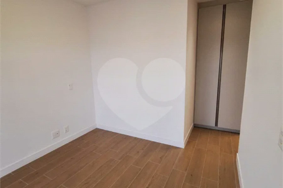 Apartamento à venda com 3 suítes em Vila Madalena, São Paulo, SP