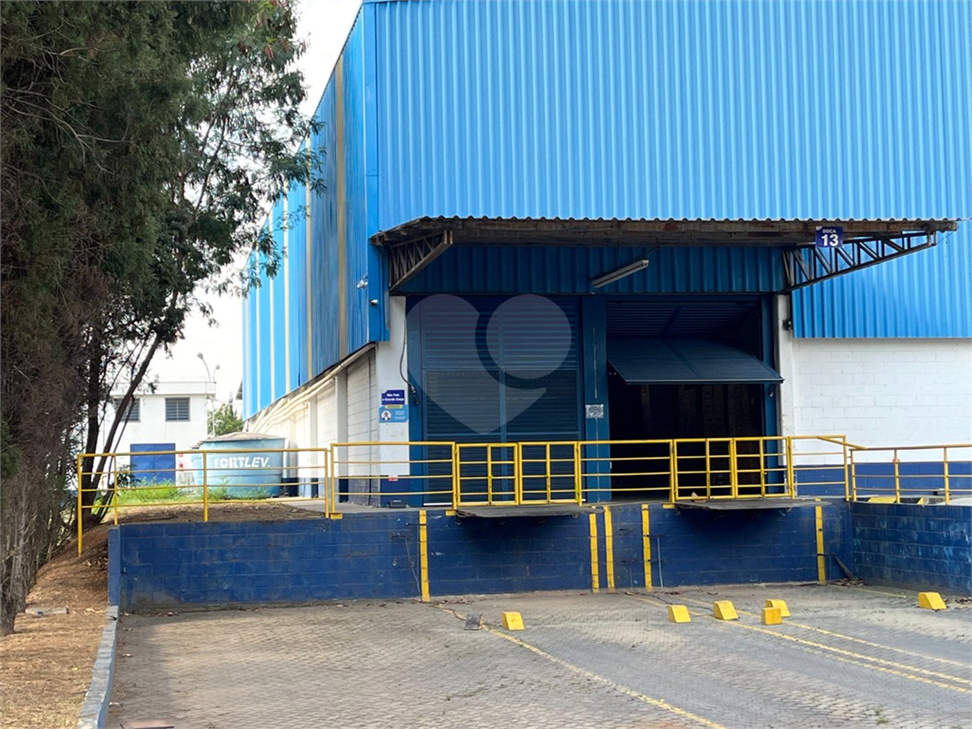 Barracão para alugar em Éden, Sorocaba, SP