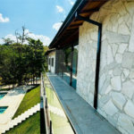 Casa à venda com 4 suítes no condomínio Associação Portal Ouro Verde, Atibaia - SP