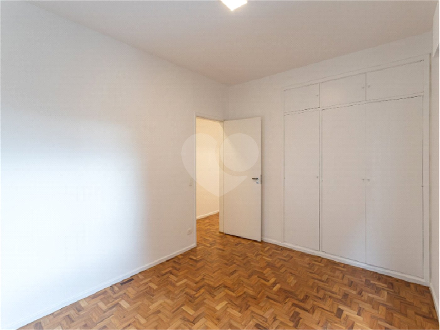 Apartamento à venda com 3 quartos, sendo 1 suíte, em Itaim Bibi, São Paulo, SP