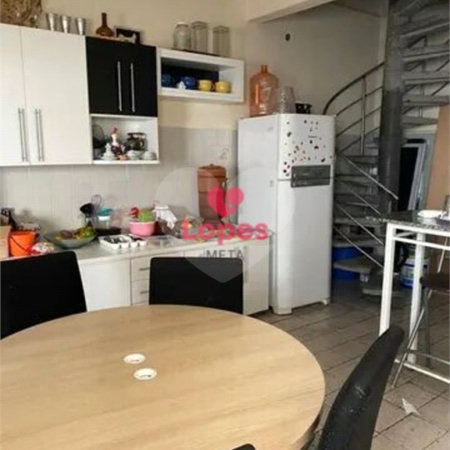 Casa à venda com 3 quartos, sendo 2 suítes, em Conjunto Residencial Trinta e Um de Março, São José dos Campos, SP