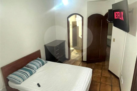 Apartamento à venda com 3 quartos, sendo 1 suíte,  em Vila Nova, Cabo Frio, RJ