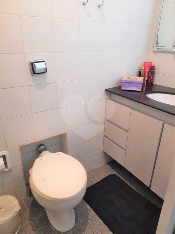 Sobrado à venda com 4 quartos, sendo 2 suítes, em Alto da Boa Vista, São Paulo, SP