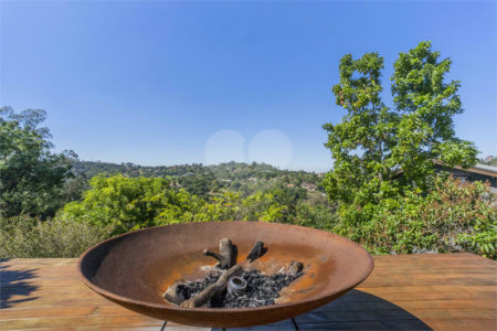 Casa à venda com 5 suítes no condomínio Vale da Santa Fé, Vinhedo - SP