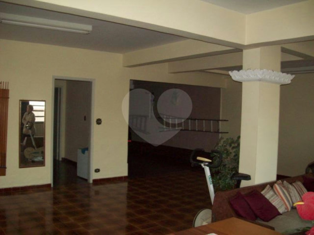 Casa Térrea à venda com 3 quartos, sendo 1 suíte,  em Vila Constança, São Paulo, SP