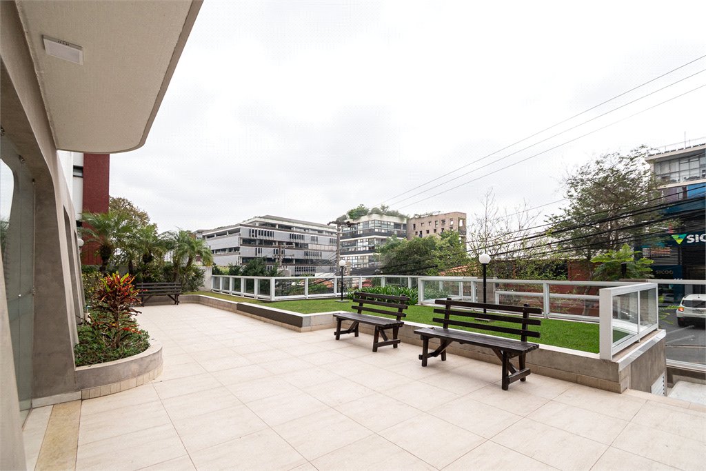 Apartamento à venda com 3 quartos, sendo 1 suíte, em Vila Madalena, São Paulo, SP