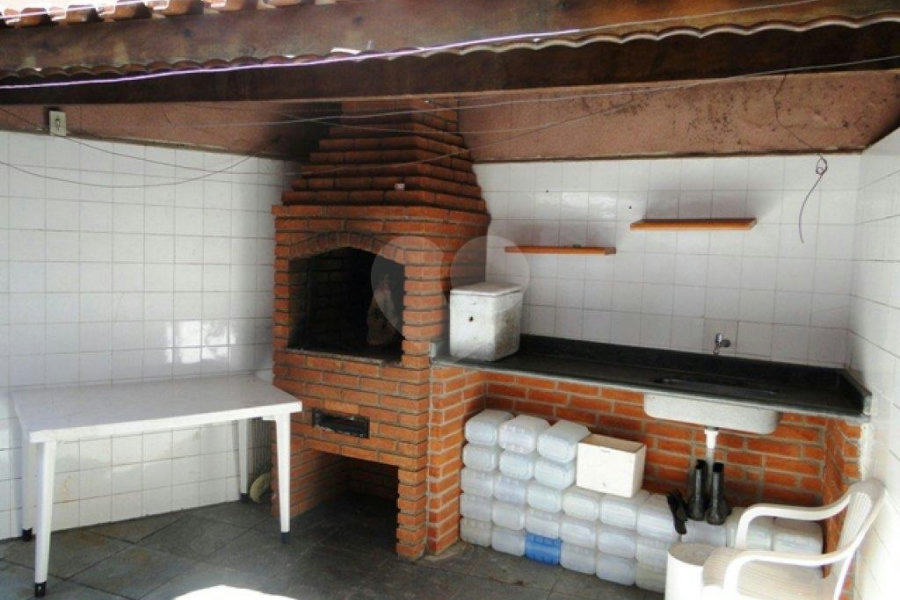 Sobrado à venda com 3 quartos, sendo 1 suíte,  em Vila Gustavo, São Paulo, SP