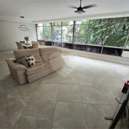 Apartamento à venda com 3 quartos, sendo 2 suítes, em Tijuca, Rio de Janeiro, RJ