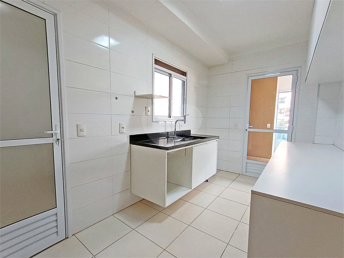 Apartamento para alugar com 3 suítes em Bosque das Juritis, Ribeirão Preto, SP