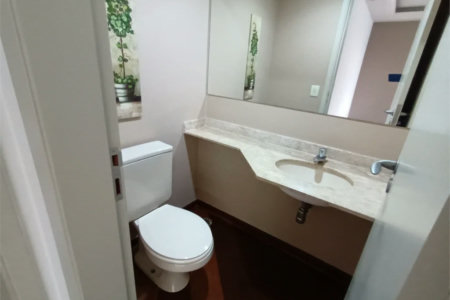 Apartamento à venda com 3 quartos, sendo 1 suíte, em Vila Andrade, São Paulo, SP