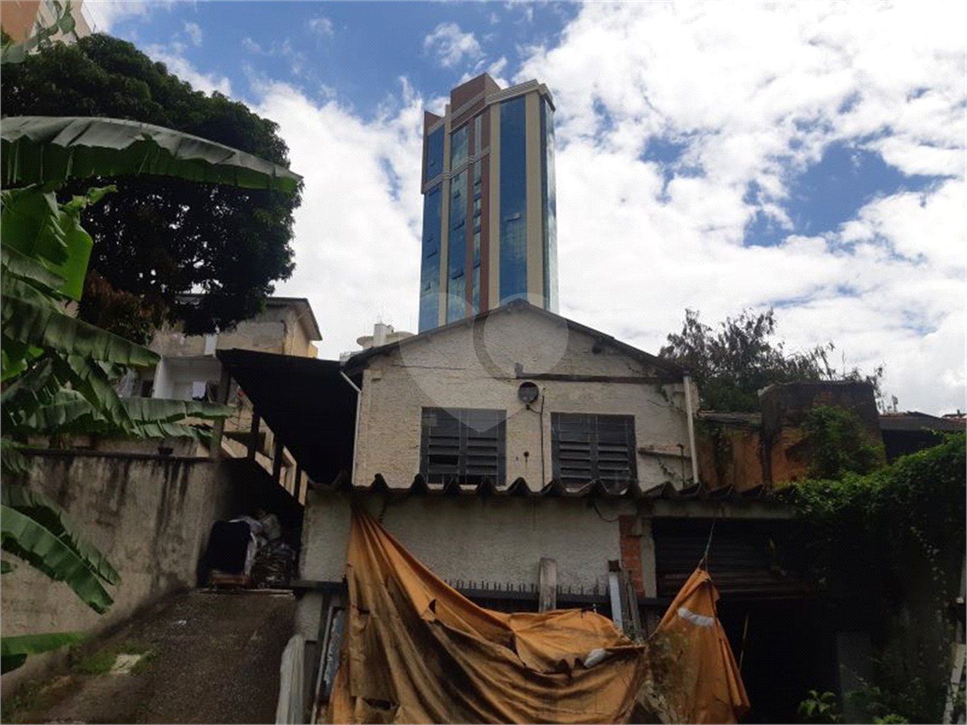 Casa à venda com 3 quartos, sendo 1 suíte, em Santana, São Paulo, SP