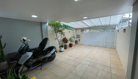 Casa com 3 dormitórios à venda, 157 m² por R$ 1.350.000,00 - Embaré - Santos/SP