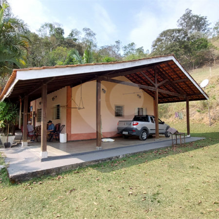 Sítio à venda com 2 quartos no Centro, Piracaia, SP