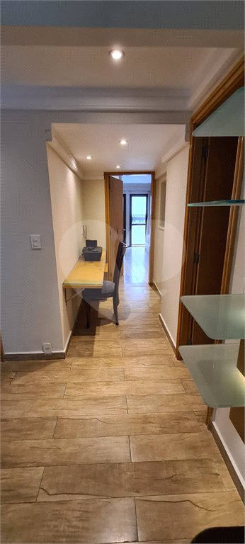 Apartamento para venda e locação de 130m² no Jardim Paulista com 2 suítes e 2 vagas.