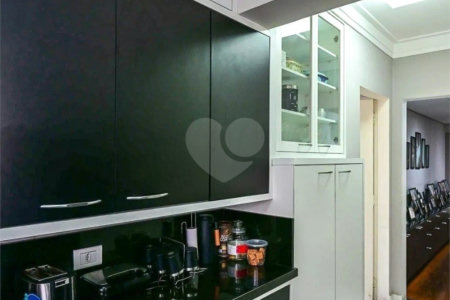 Apartamento à venda com 4 suítes em Vila Andrade, São Paulo, SP