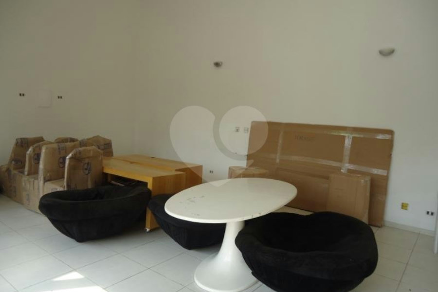 Casa Térrea à venda com 3 quartos, sendo 1 suíte,  em Vila Mariana, São Paulo, SP
